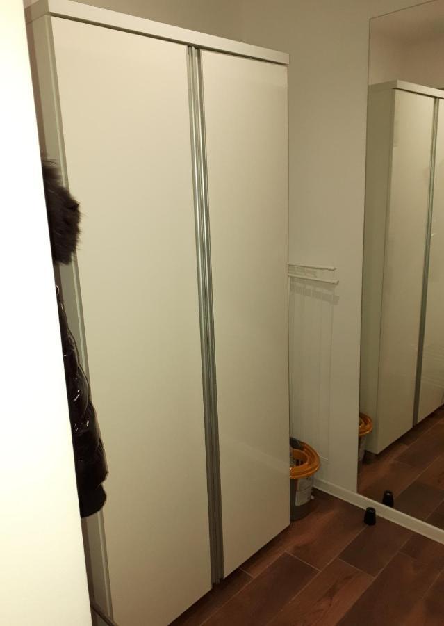 Apartamenty Centrum Mala Dwojeczka Blekitna Panoramiczna Balkonem Promenada Kielce Exteriör bild