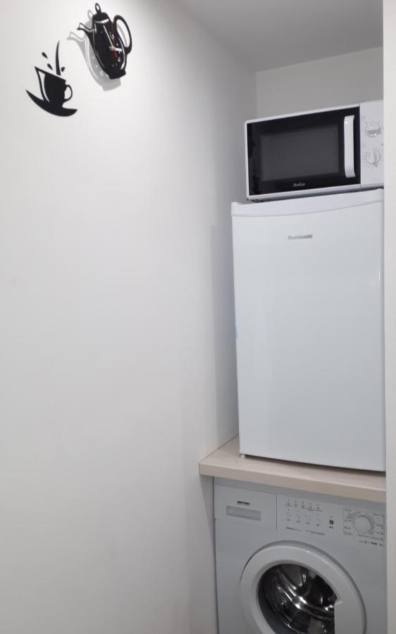 Apartamenty Centrum Mala Dwojeczka Blekitna Panoramiczna Balkonem Promenada Kielce Exteriör bild