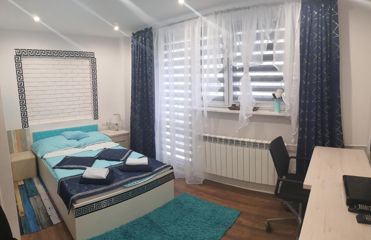 Apartamenty Centrum Mala Dwojeczka Blekitna Panoramiczna Balkonem Promenada Kielce Exteriör bild